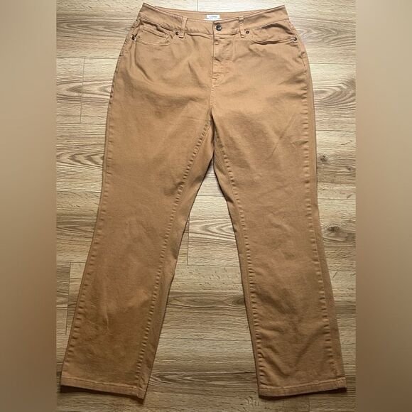 NWOT L.L. Bean Women’s Classic Fit Khaki Pants Size 12 - Picture 1 of 8